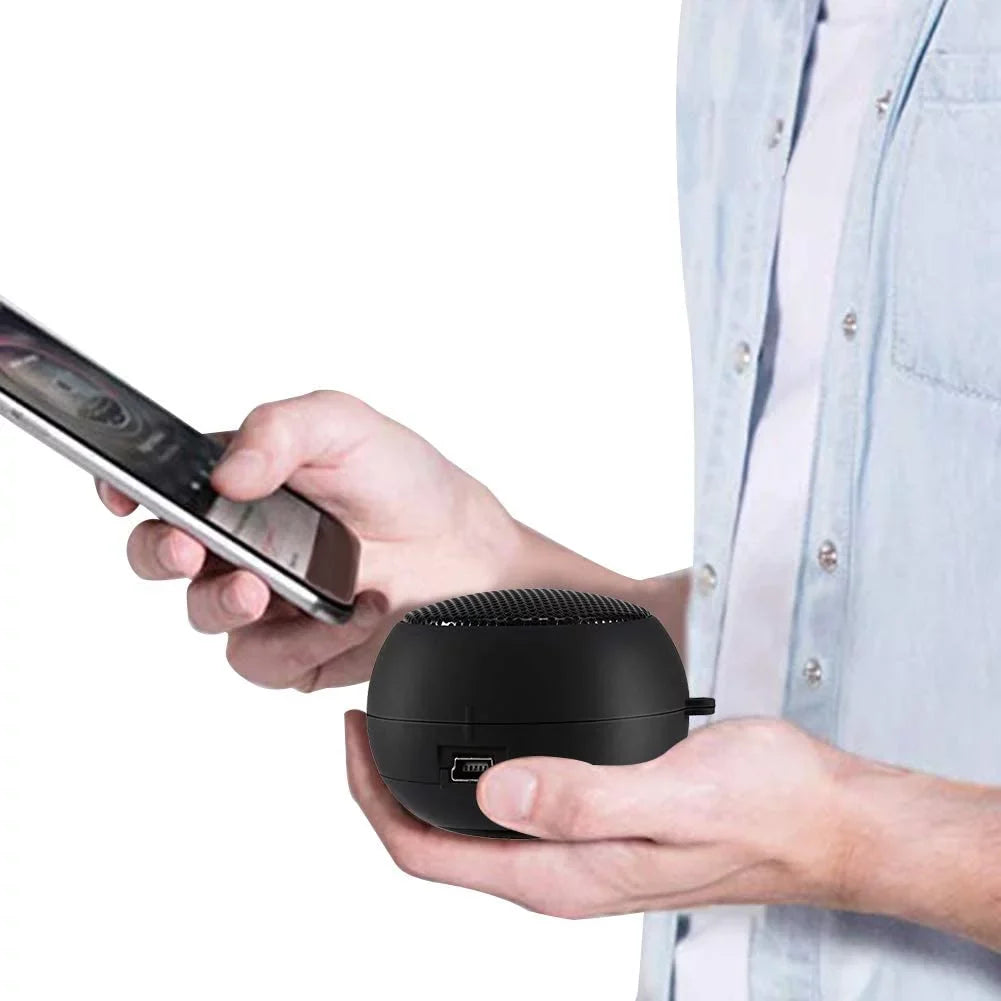 Portable Speaker, Mini USB Speaker with 3.5mm Jack on Bottom for Mobilephone PC Laptop MP3(Black)